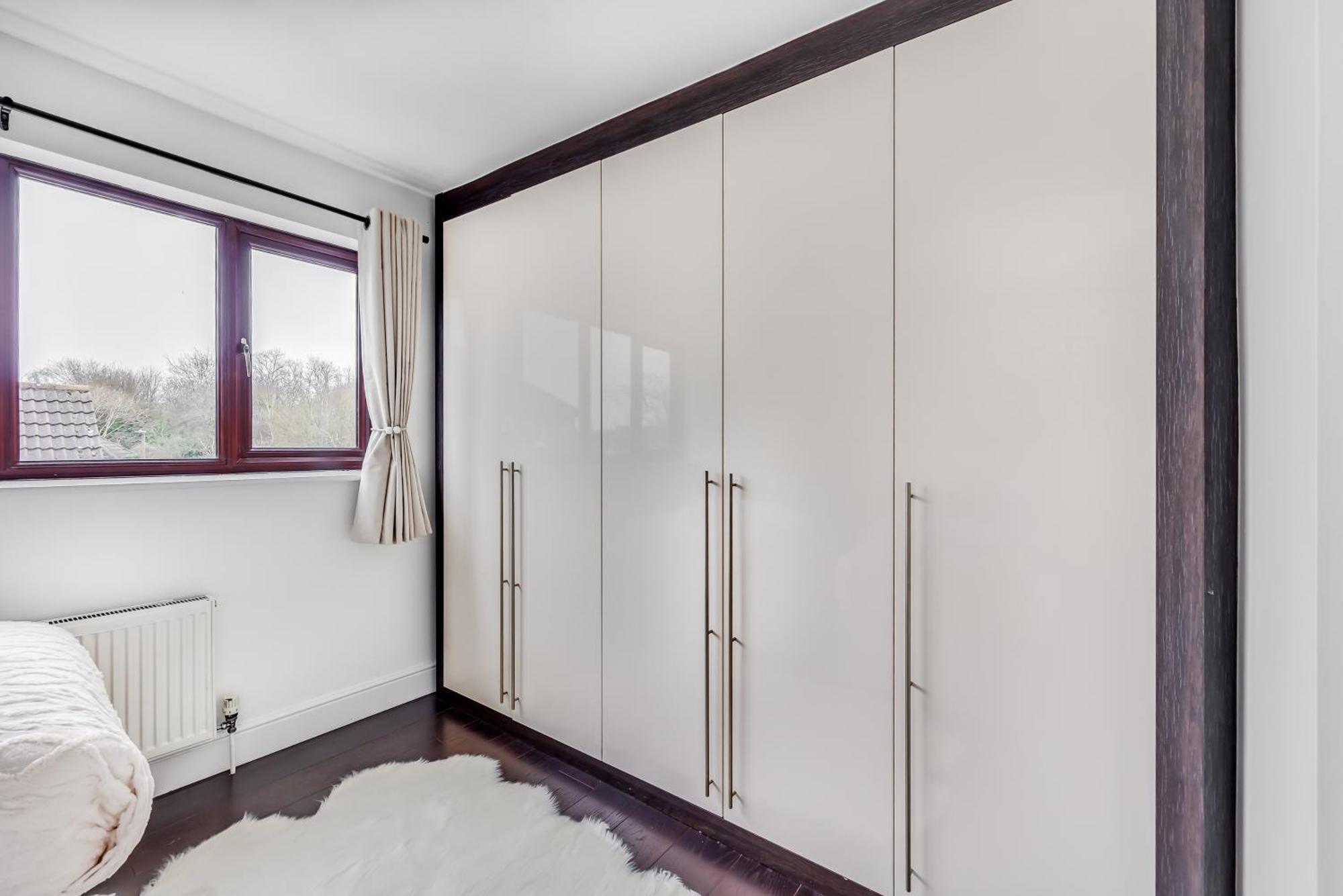 Holiday home Shenley House - Close To Centre - Driveway Parking, Self-check-in, Workspace, Fast Wifi And Smart Tv By Yoko *