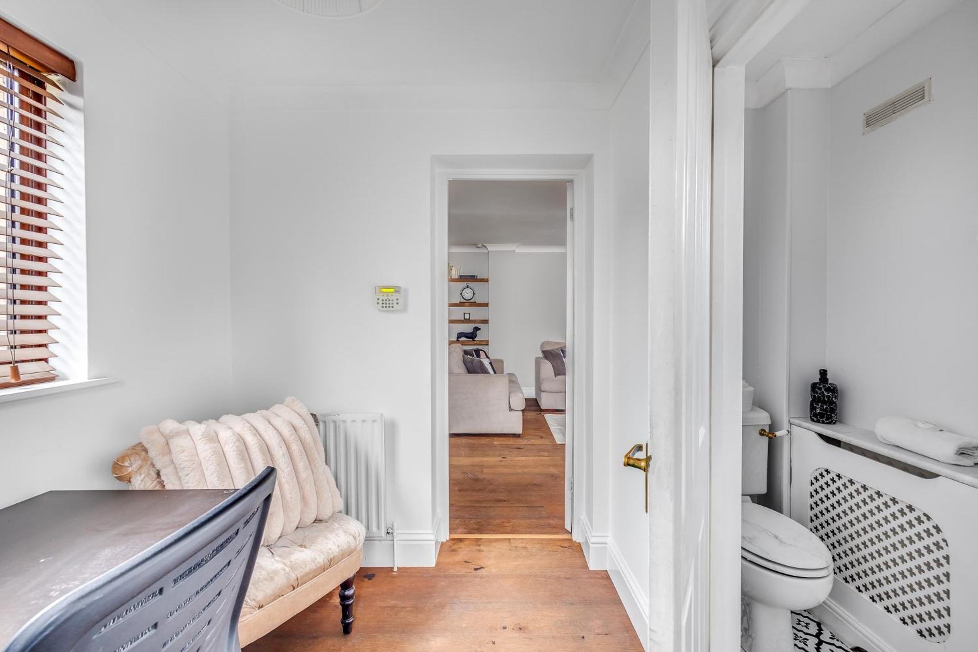 Shenley House - Close To Centre - Driveway Parking, Self-check-in, Workspace, Fast Wifi And Smart Tv By Yoko